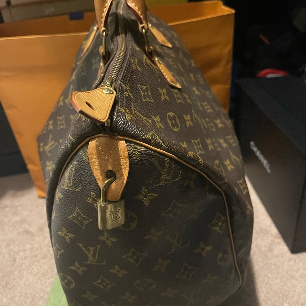 Louis Vuitton Canvas Speedy 35 (largest) - Picture 6 of 8